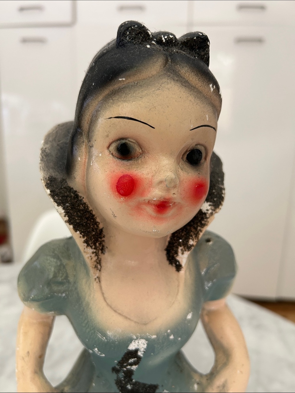 1930’s RARE 14” Snow White Carnival Prize Chalkware with Glitter but 90’s Brows